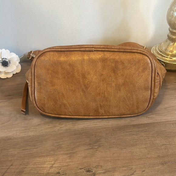 Steve Madden Greatest Bag Ever - Picture 3 of 10